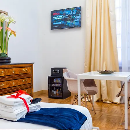 Queen Palace Suites