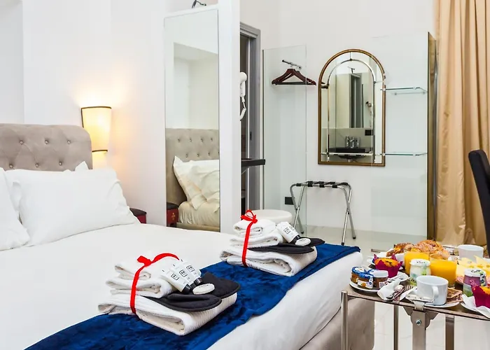 Queen Palace Πανσιόν 4*